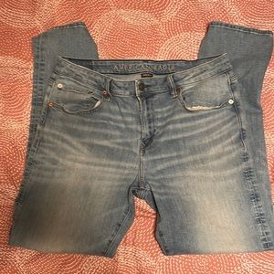 Men’s American Eagle Airflex+ Athletic fit skinny jeans. Size 34/32